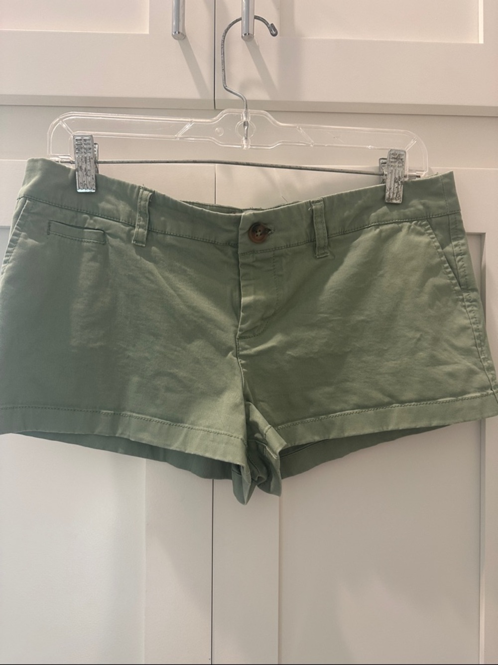 BDG green shorts size 6